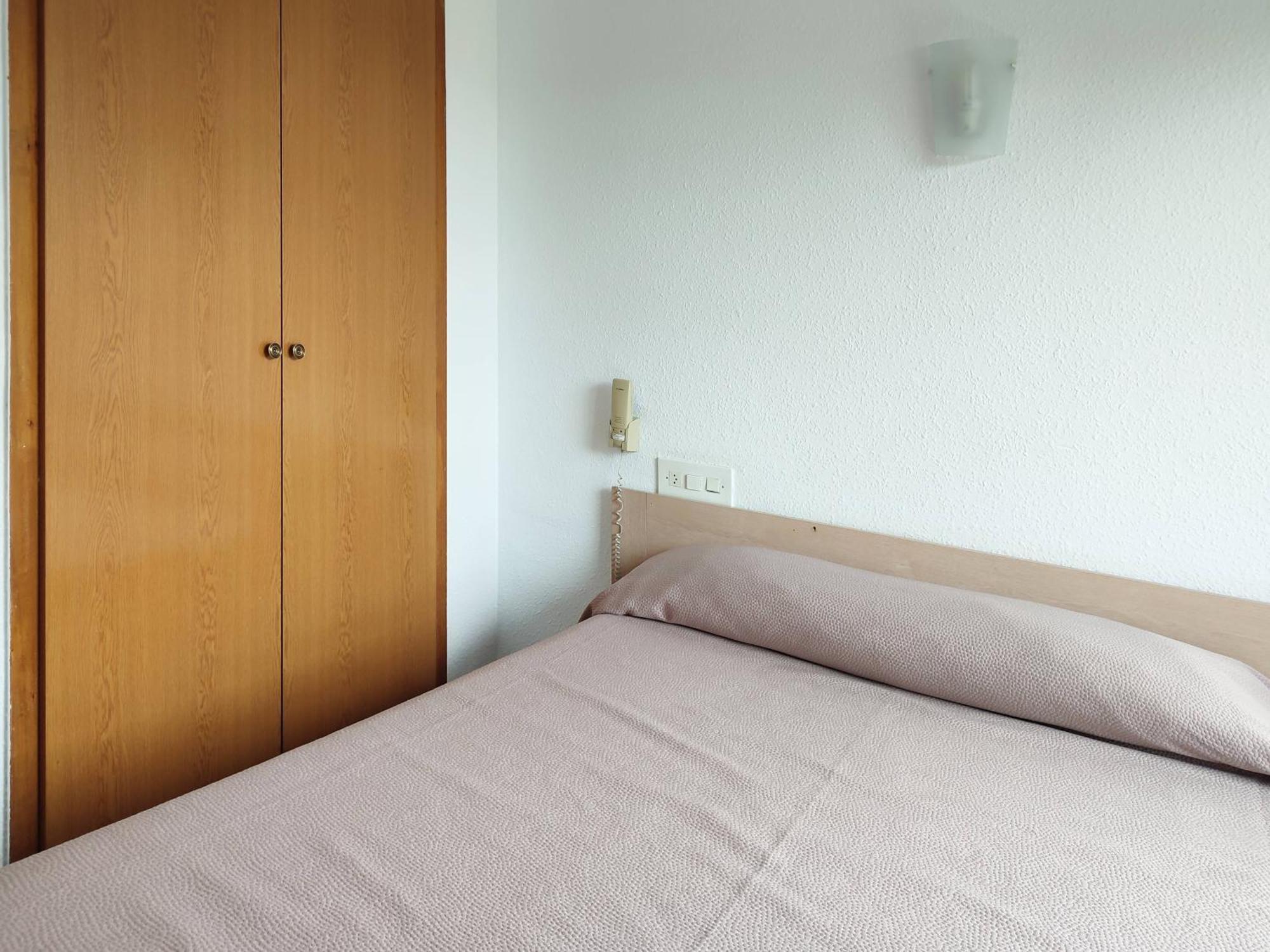 Single Room,1557075292:JPEG